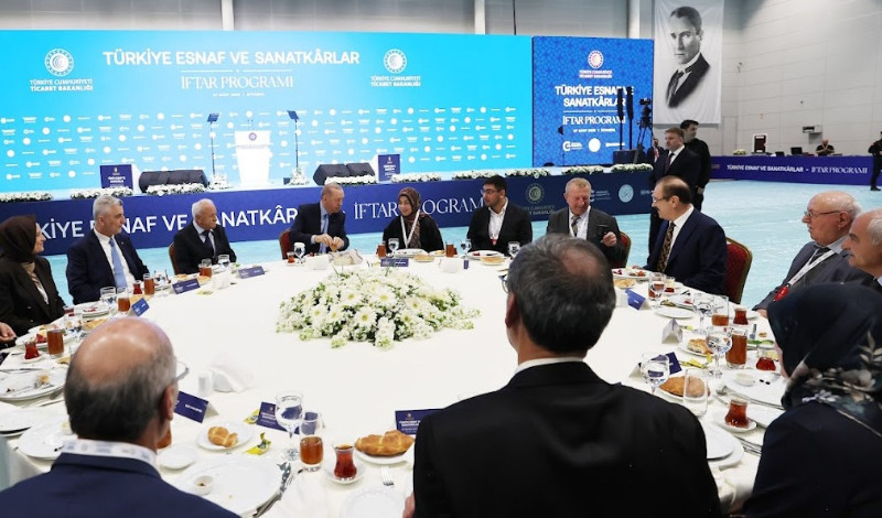 Trabzon’un ve Türkiye’nin ahileri Cumhurbaşkanı’nın iftarına katıldı