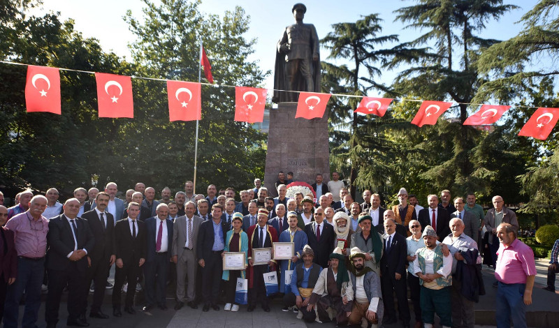 Trabzon’da yılın Ahisi, Kalfası ve Çırağı ödüllerini aldı