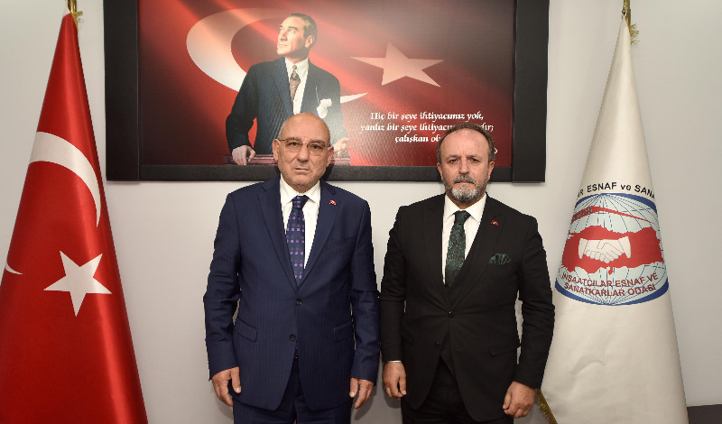 BAŞKAN KARA’DAN İNŞAATÇILAR VE EMLAKÇILAR ODASINA ZİYARET