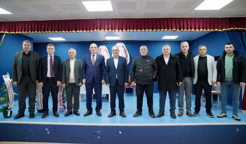 Başkan Kara’dan Vakfıkebir’e tebrik ziyareti