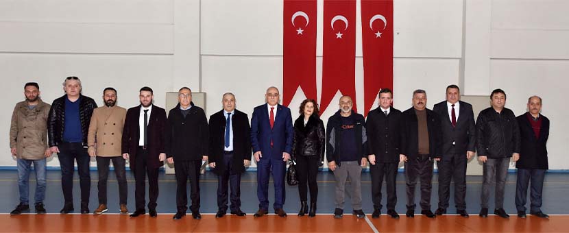 Başkan Kara, Beşikdüzü Esnaf ve Sanatkârlar Odası Genel Kurulunda Divan Başkanlığı yaptı