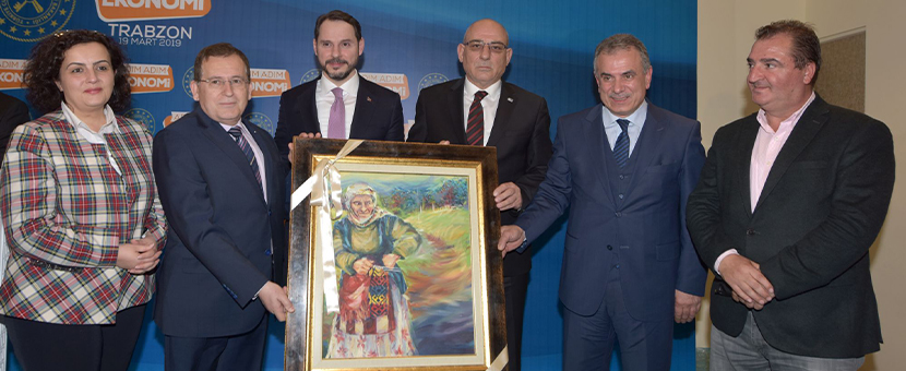 Bakan Albayrak Trabzon iş dünyası temsilcileriyle buluştu