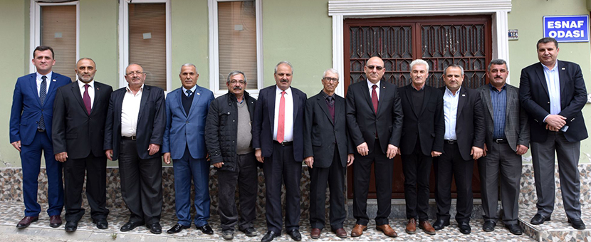 Başkan Kara ve oda başkanlarından Tonya'ya tebrik ziyareti