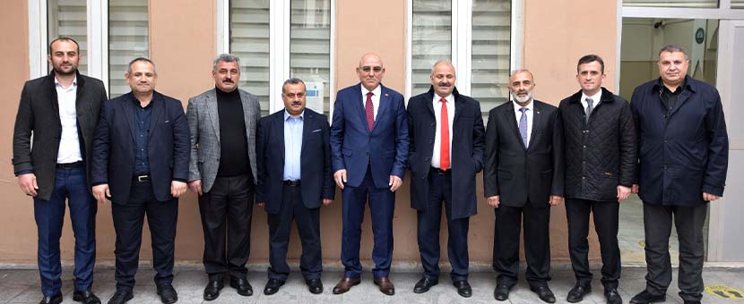 Başkan Kara'dan Maçka'ya tebrik ziyareti